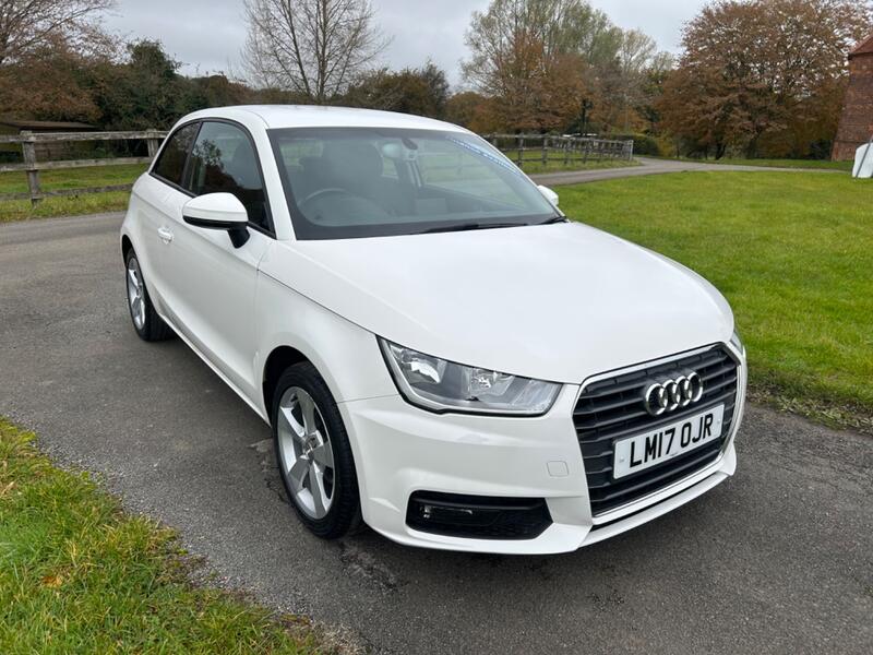 AUDI A1 1.0 TFSI SPORT 3 DOOR HATCHBACK ONLY 43K SERV HIST SAT NAV GREAT SPEC WHITE