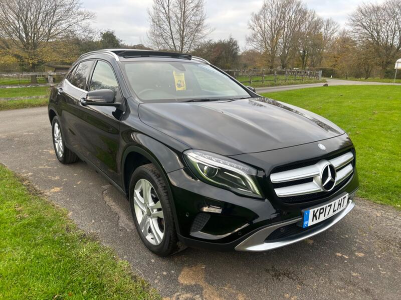 View MERCEDES-BENZ GLA CLASS 2.1 GLA200d Sport