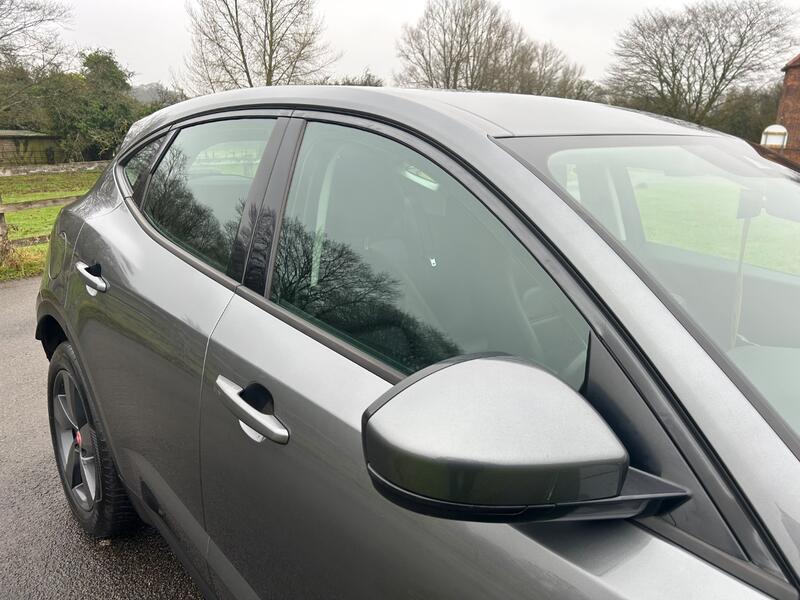View JAGUAR E-PACE 2.0 D180 SE AWD