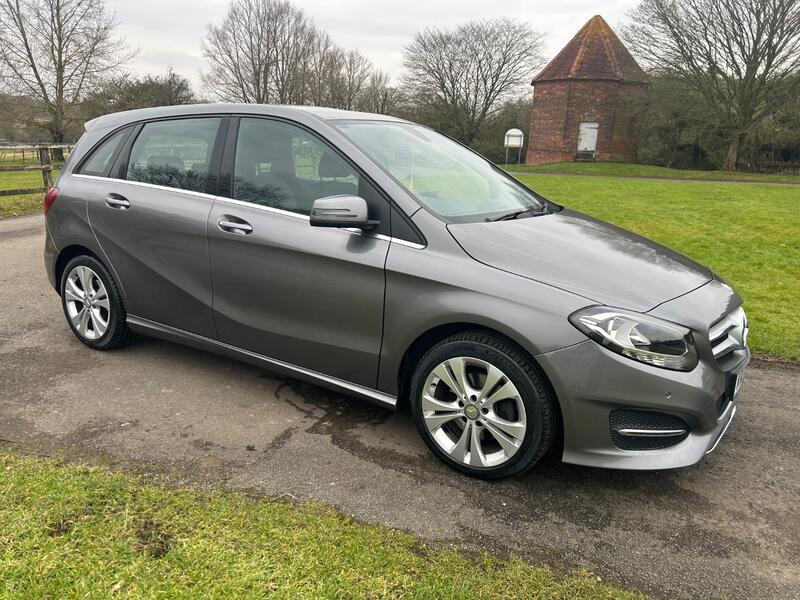 View MERCEDES-BENZ B CLASS 2.1 B200d Sport