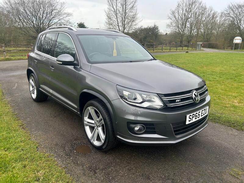 View VOLKSWAGEN TIGUAN 2.0 TDI BlueMotion Tech R-Line Edition