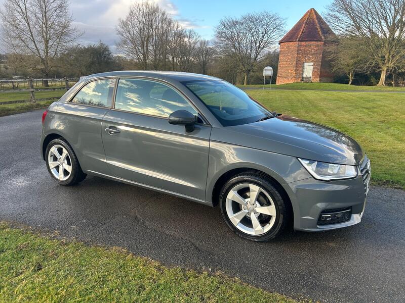 View AUDI A1 1.0 TFSI Sport