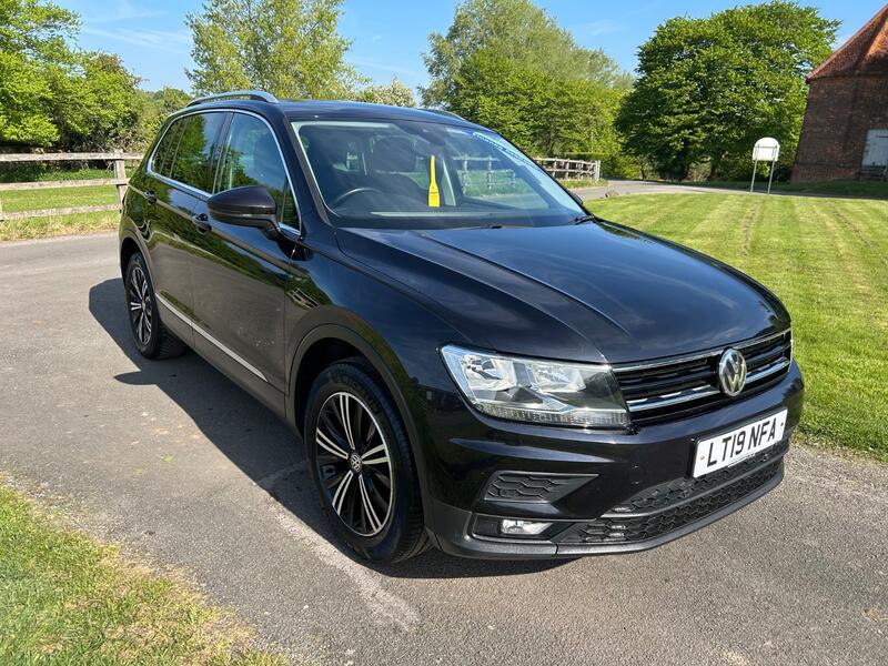 View VOLKSWAGEN TIGUAN 1.5 TSI EVO SE Navigation