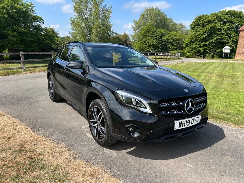 View MERCEDES-BENZ GLA CLASS 1.6 GLA180 Urban Edition