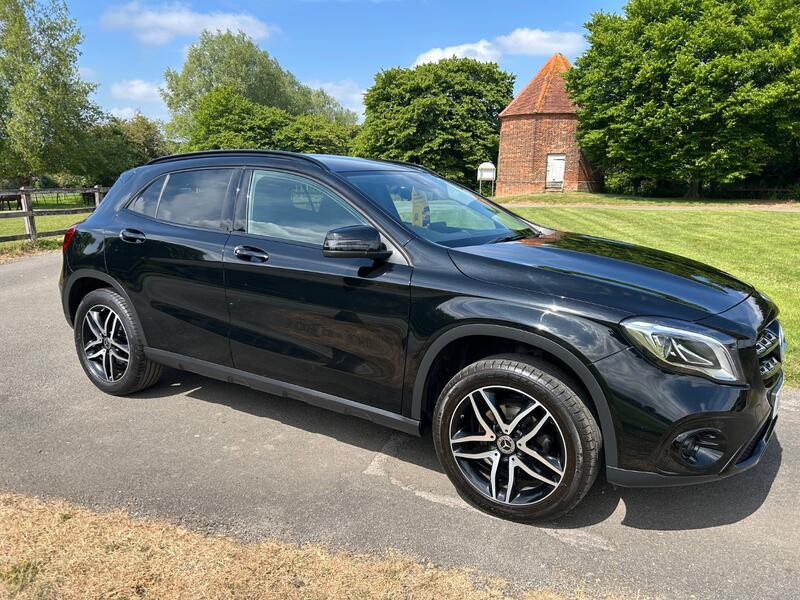 View MERCEDES-BENZ GLA CLASS 1.6 GLA180 Urban Edition