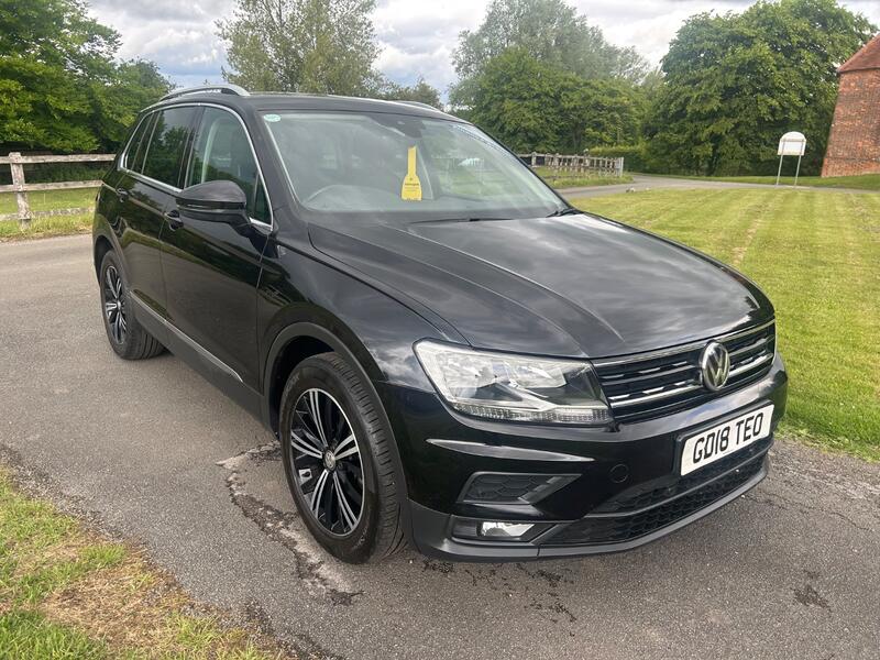 View VOLKSWAGEN TIGUAN 1.4 TSI SE