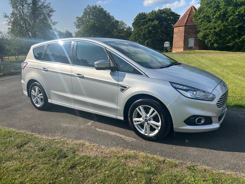 View FORD S-MAX 2.0 TDCi Titanium