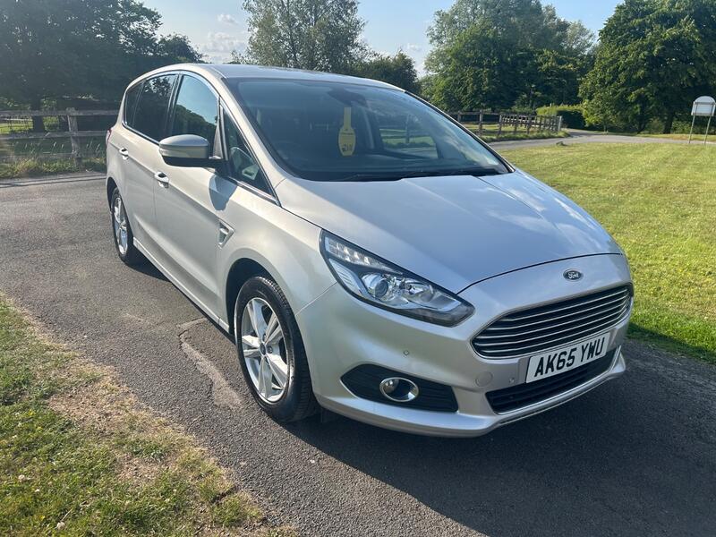 View FORD S-MAX 2.0 TDCi Titanium