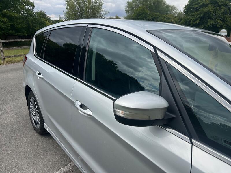 View FORD S-MAX 2.0 EcoBlue Titanium